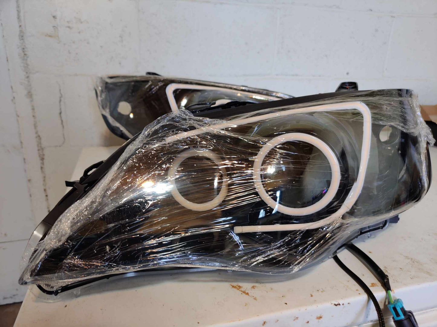 2005-2009 Subaru Legacy/Outback C-style Custom Headlights